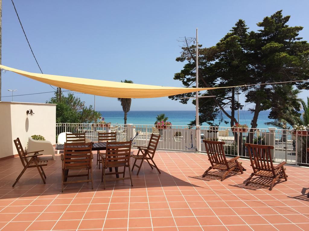 B&B Villa Sul Mare Melito Di Porto Salvo Exterior foto